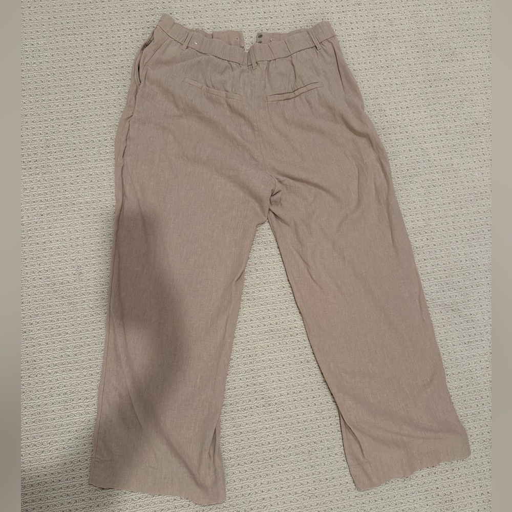 Abercrombie & Fitch Linen-Blend Tailored Wide Leg Pant - Picture 4 of 4